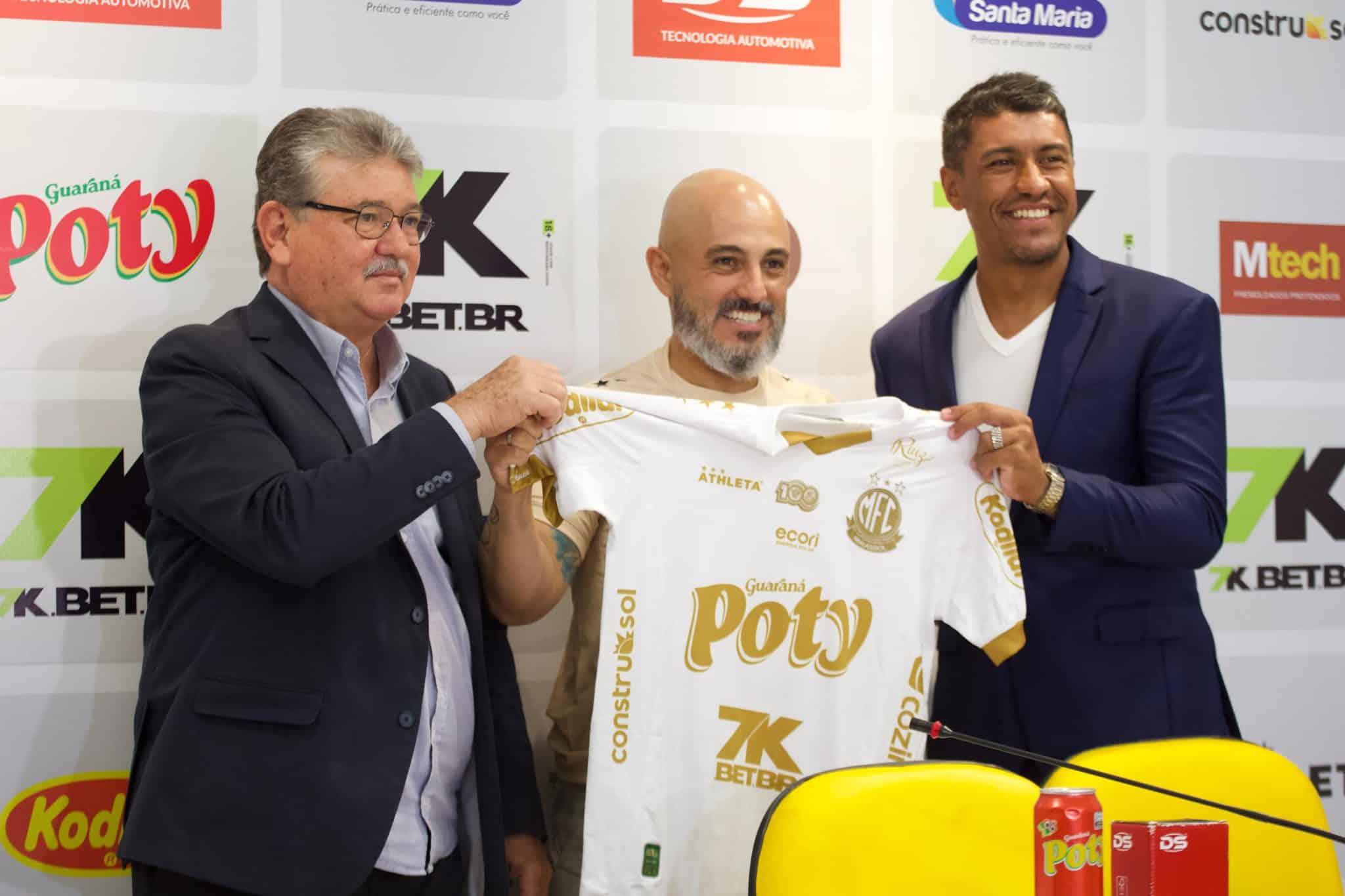 Rafael Guanaes durante sua apresenta&ccedil;&atilde;o no Mirassol (Foto: Luiz Eduardo Aguilar/RP FOTOPRESS/Gazeta Press)