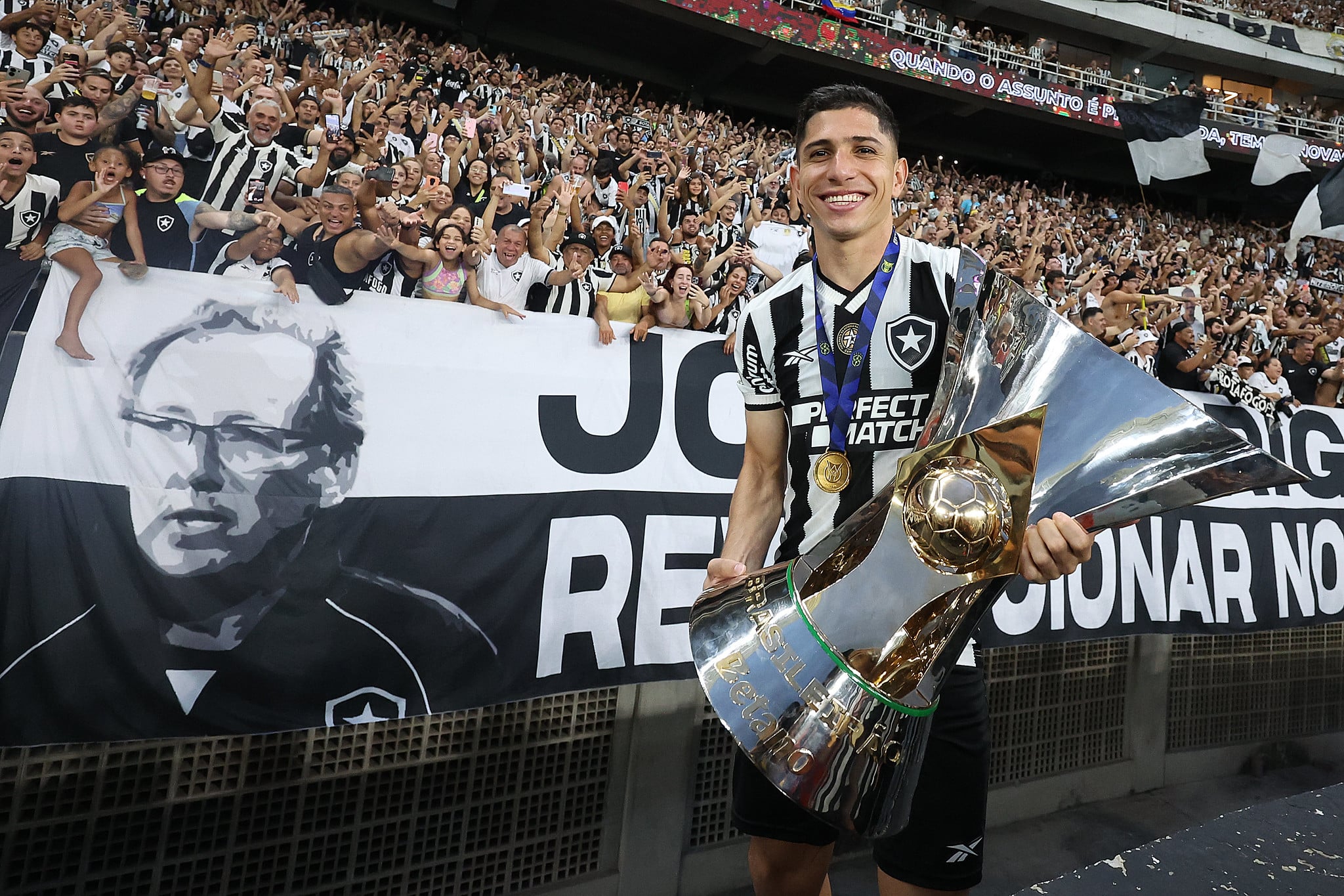 Um dos craques de 2024, Savarino segue como destaque do Botafogo em 2025 (Foto: Vitor Silva/Botafogo)