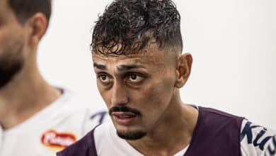 No último dia de janela, clubes japoneses tomam decisão sobre Pituca, do Santos