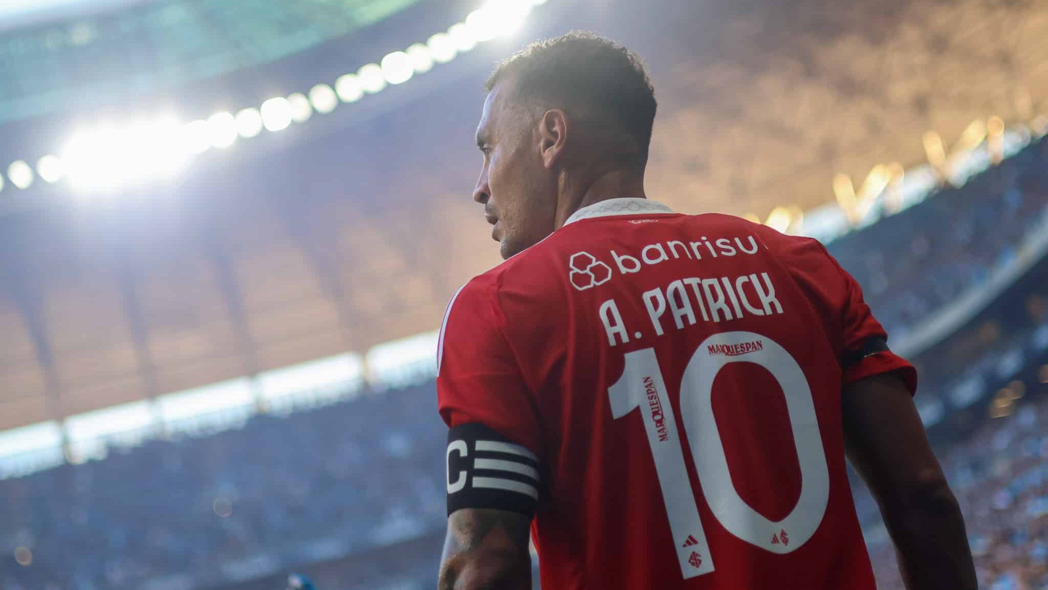 Paternidade? Alan Patrick cresce para cima do Gr&ecirc;mio e deixa Internacional com m&atilde;o na ta&ccedil;a