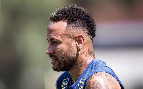 Santos adota cautela e tira Neymar da estreia do Campeonato Brasileiro