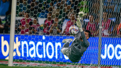 De bicicleta a soco de treinador: Gr&ecirc;mio &eacute; finalista no Ga&uacute;cho e Volpi volta a ser her&oacute;i