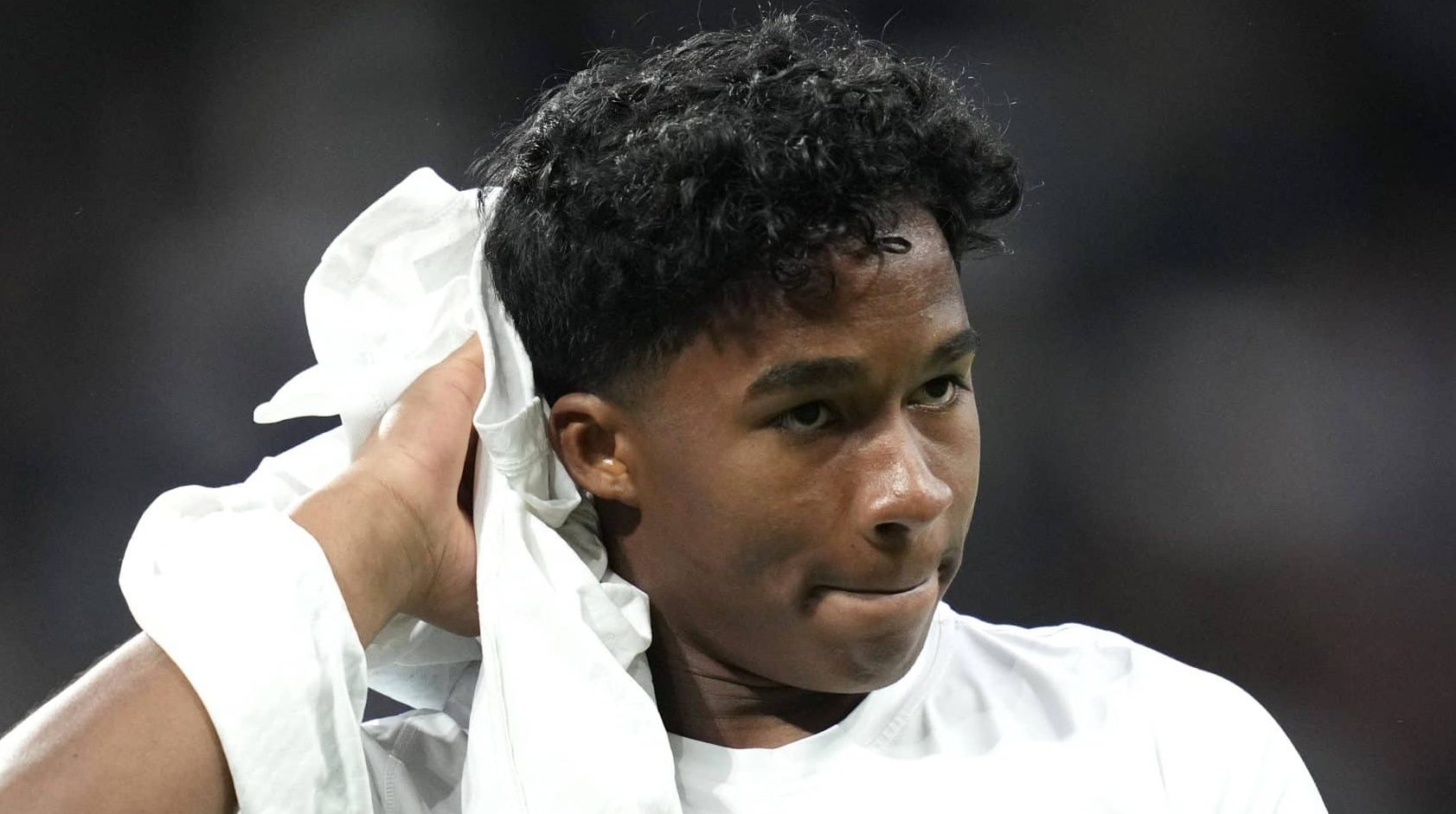 Postura de Endrick fez Ancelotti mudar planos antes de p&ecirc;nalti decisivo do Real Madrid