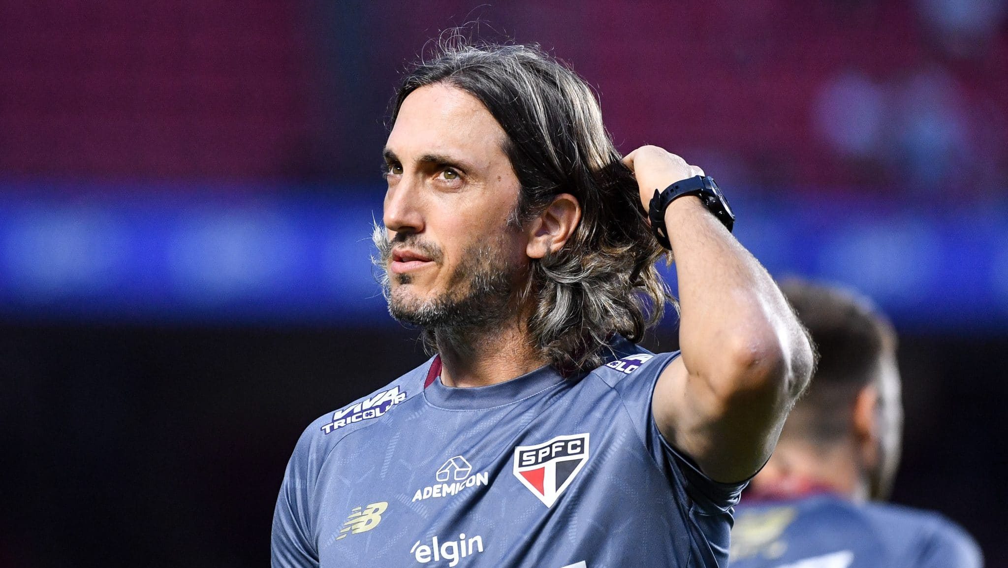 Por que diretoria do S&atilde;o Paulo ainda d&aacute; tempo a Zubeld&iacute;a mesmo sob forte press&atilde;o