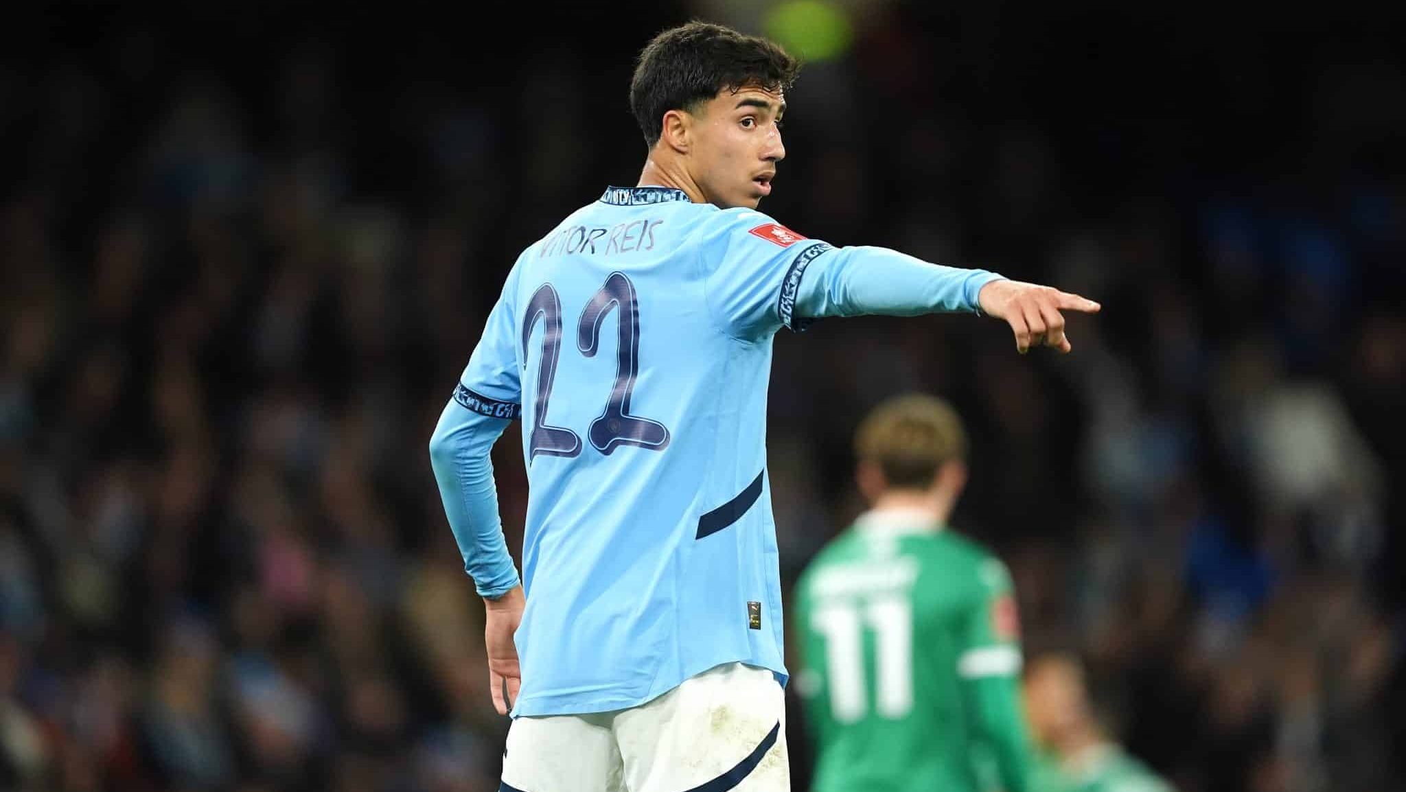 Falhou? Vitor Reis divide opini&otilde;es em classifica&ccedil;&atilde;o sofrida do Manchester City