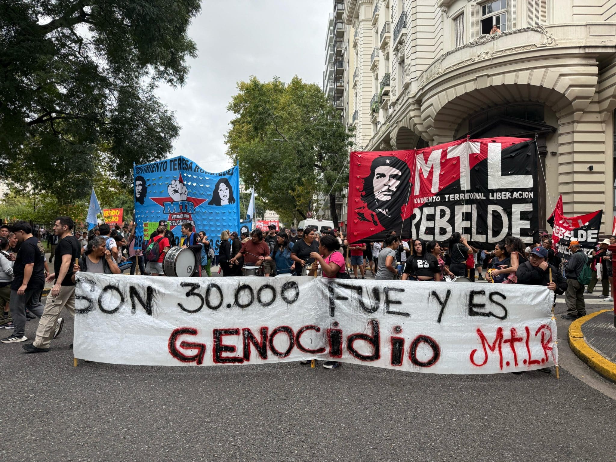 Protesto re&uacute;ne milhares de argentinos no dia 24 de mar&ccedil;o, em Buenos Aires