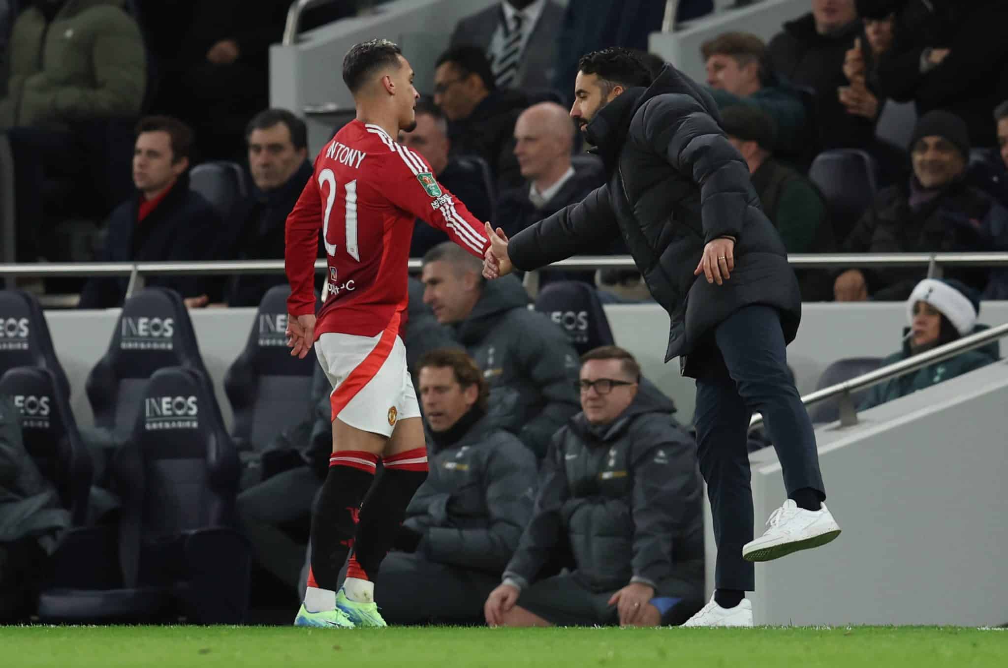 Antony teve final de passagem apagada pelo Manchester United (Foto: Imago)