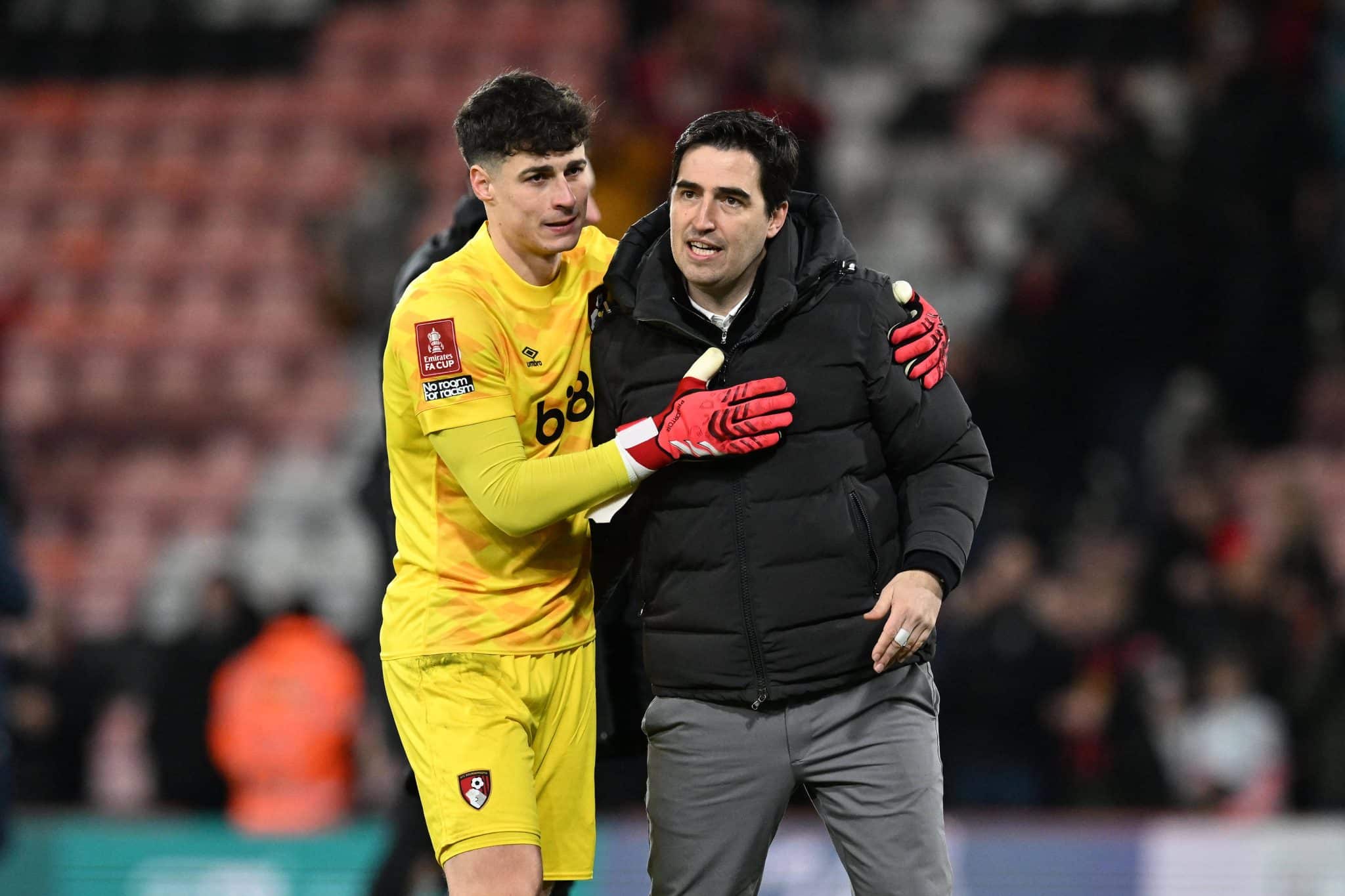Kepa e Iraola ap&oacute;s jogo do Bournemouth