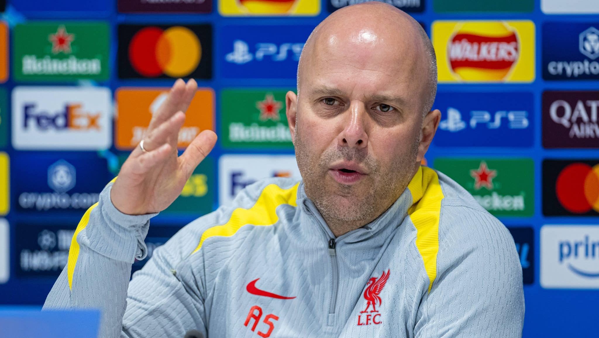 Arne Slot, t&eacute;cnico do Liverpool Foto: (Imago)