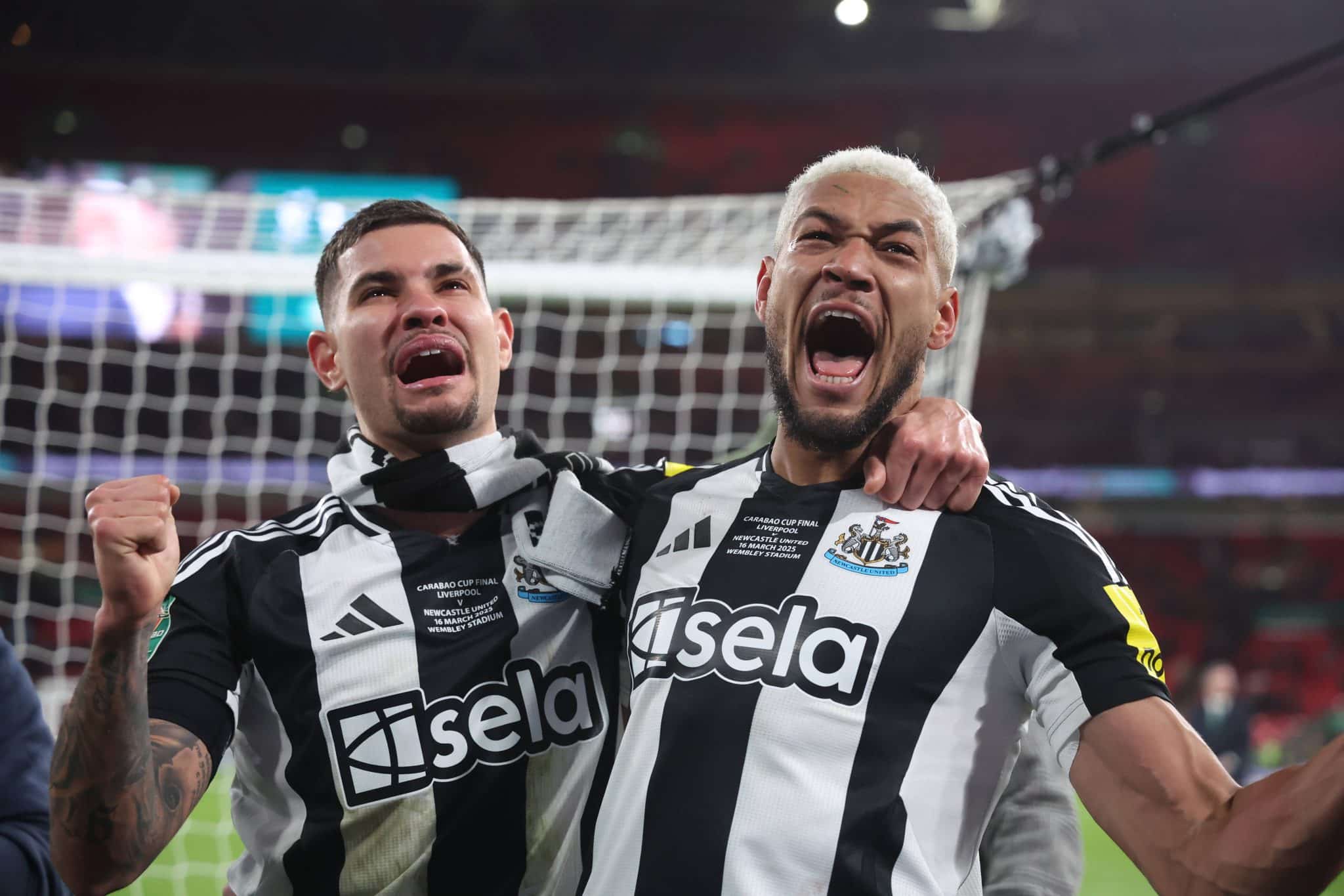 Bruno Guimar&atilde;es e Joelinton comemoram vit&oacute;ria do Newcastle