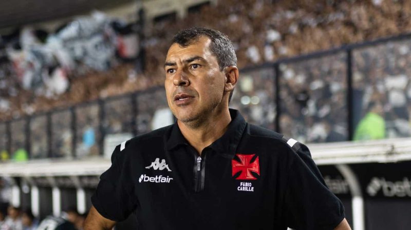 Carille ‘sincerão’ em corneta após vitória do Vasco é aviso para alerta com comunicação