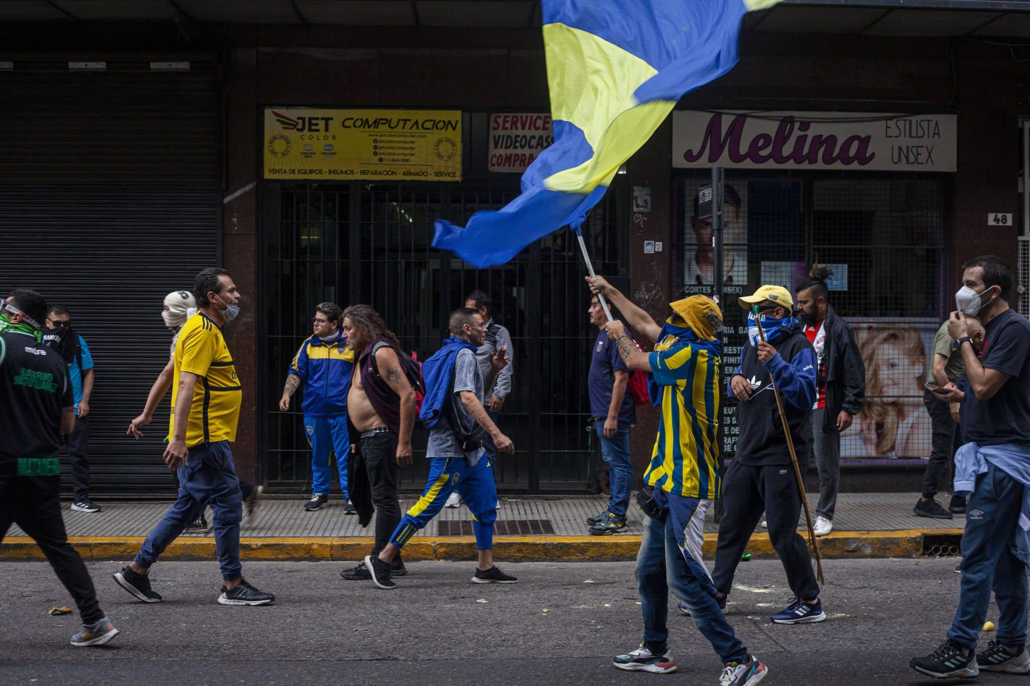 Torcedores participam de protesto na Argentina