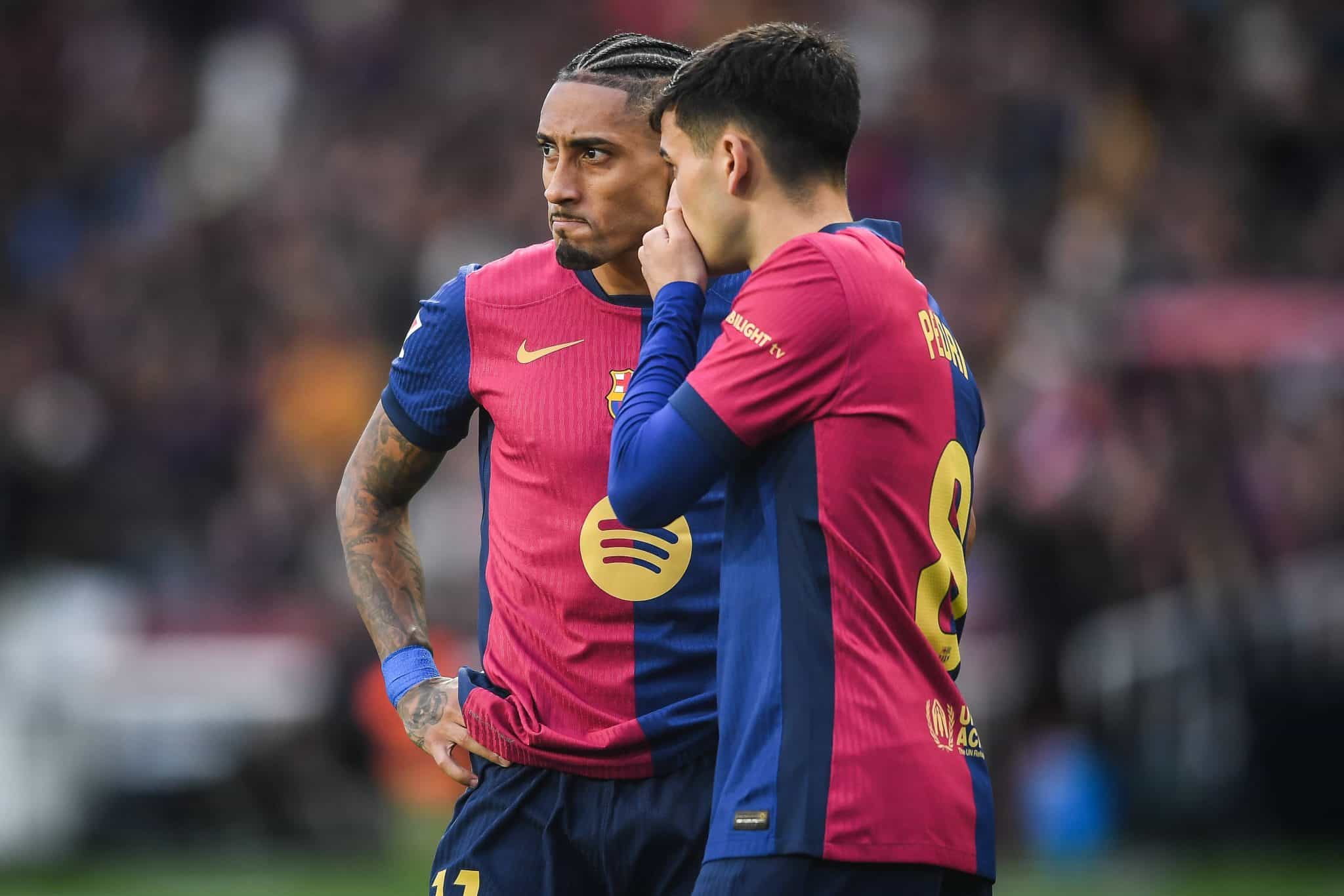 Raphinha e Pedri em a&ccedil;&atilde;o pelo Barcelona