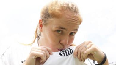 Uma das maiores jogadoras da hist&oacute;ria do Santos pausa carreira para ser m&atilde;e