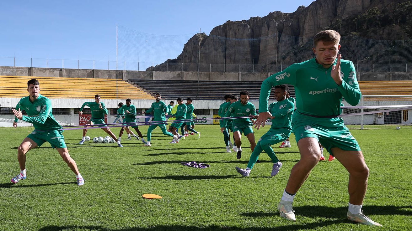 Perto do fim de abril louco, mas positivo, Palmeiras tamb&eacute;m vai ter maio insano