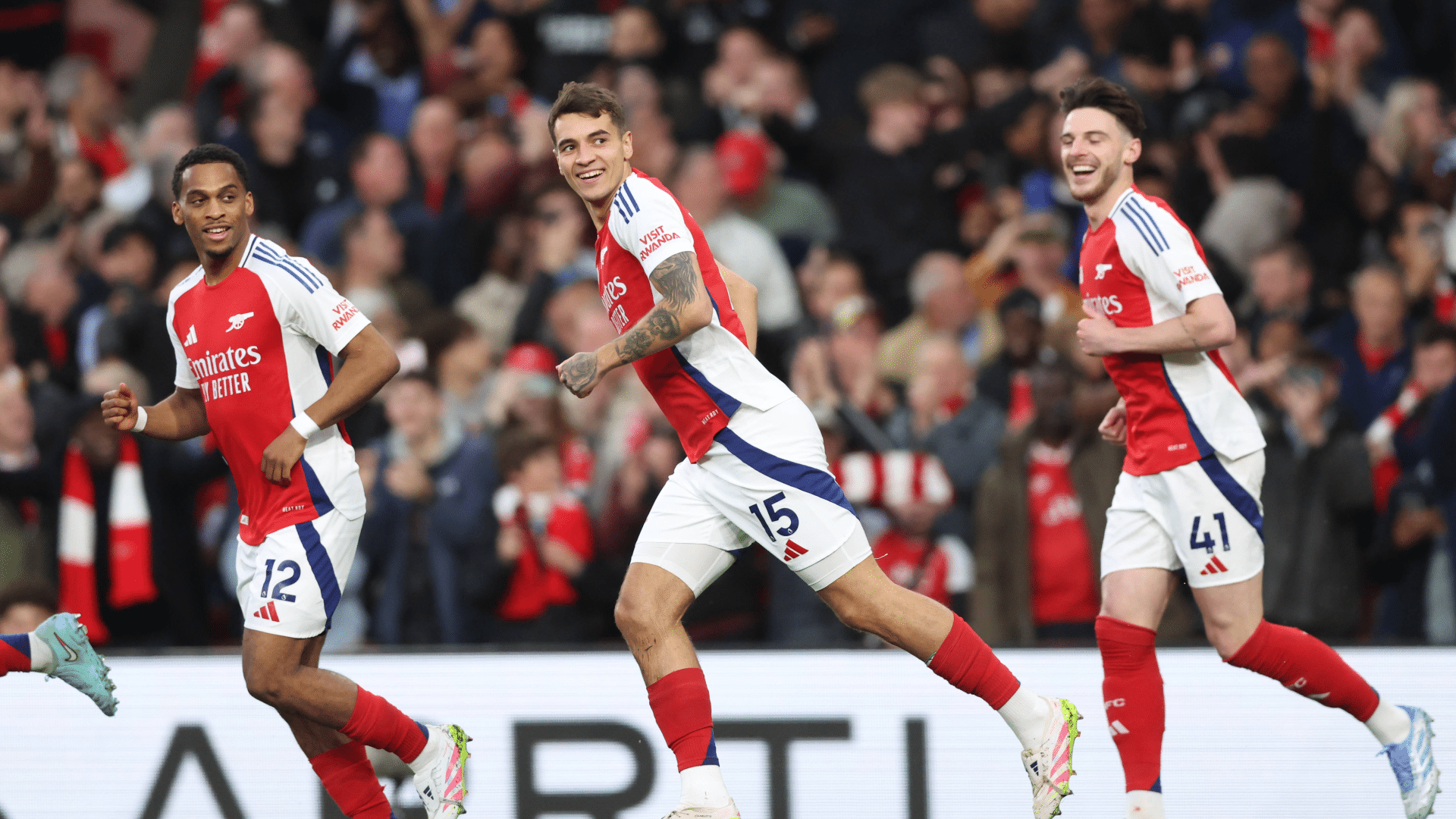 Surpresa do Arsenal cai nas gra&ccedil;as de torcedores com desempenho excepcional e gol em empate