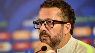 2023 de novo? Santos faz aposta ousada ao dar chance a Cl&eacute;ber Xavier, ex-auxiliar de Tite