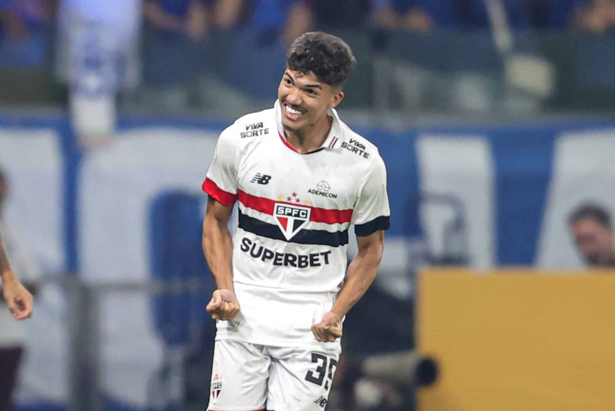 William Gomes deixou o S&atilde;o Paulo com apenas 20 jogos (Foto: IconSport)