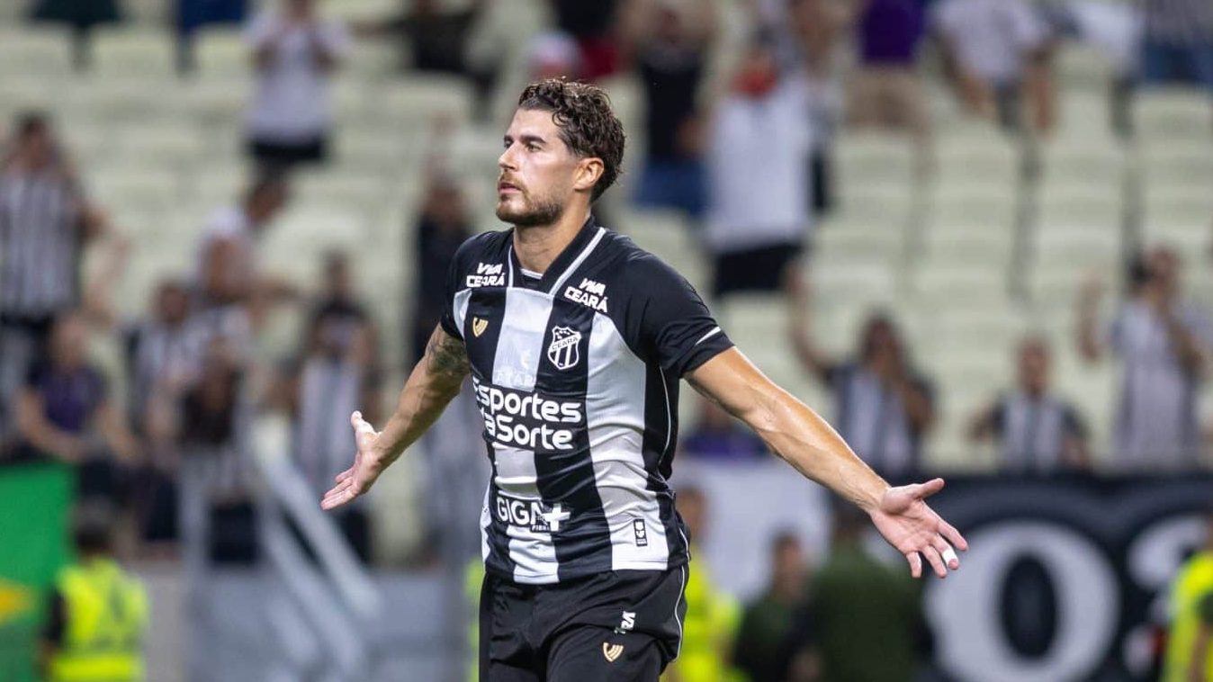 O Cear&aacute; s&oacute; precisou de 45 minutos e Pedro Raul fez do Vasco mais uma v&iacute;tima