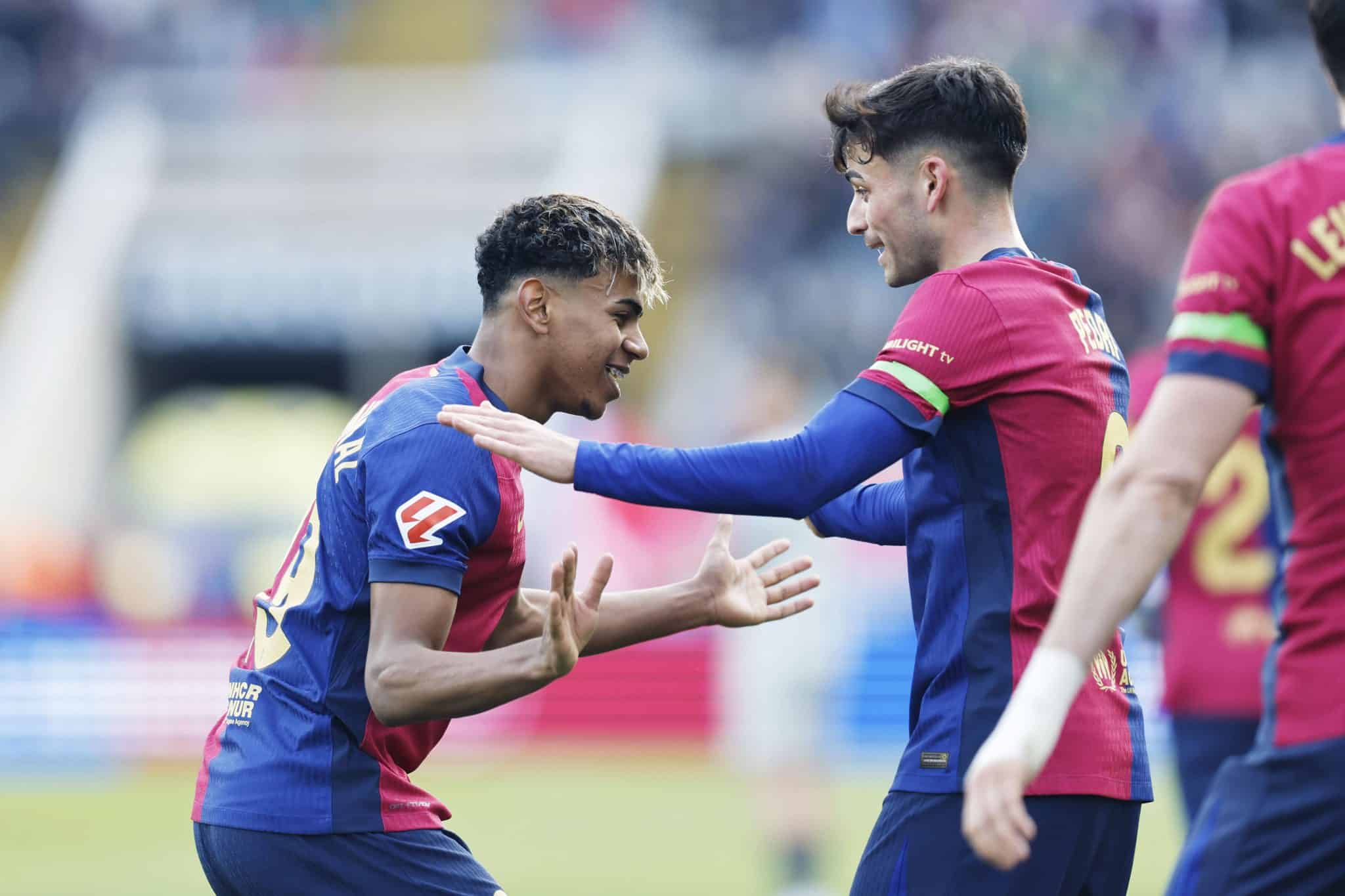 Lamine Yamal Pedri comemorando gol pelo Barcelona