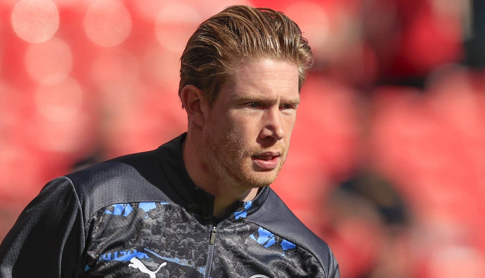 Manchester City j&aacute; mira dupla, mas dilema sobre substituto de De Bruyne permanece