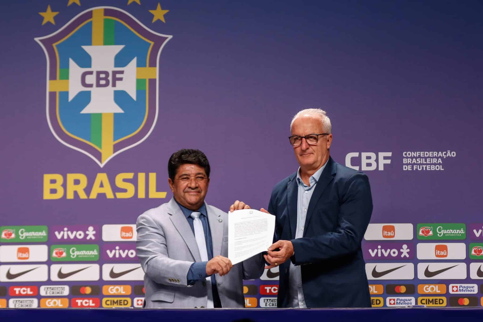 O presidente da CBF, Ednaldo Rodrigues, e o ent&atilde;o t&eacute;cnico da Sele&ccedil;&atilde;o, Dorival J&uacute;nior