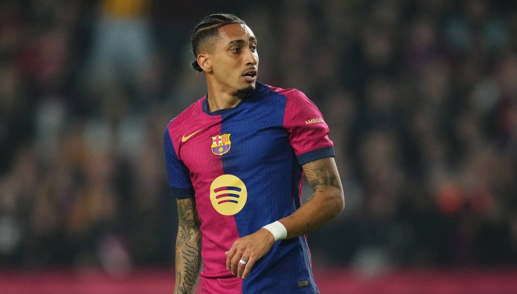 Psicol&oacute;gico de Raphinha &eacute; questionado por espanh&oacute;is ap&oacute;s frustra&ccedil;&atilde;o na Sele&ccedil;&atilde;o