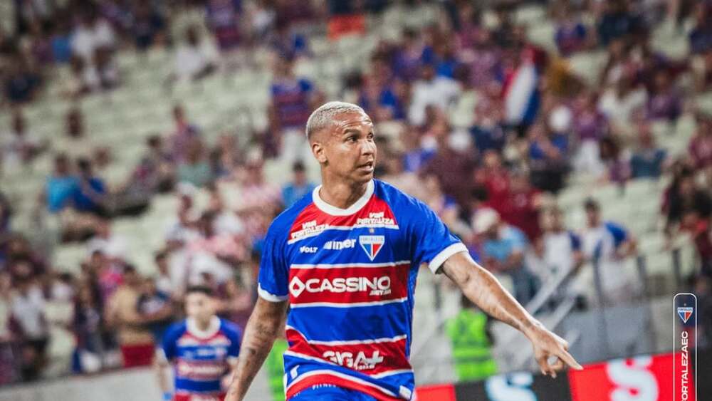 Deyverson em a&ccedil;&atilde;o pelo Fortaleza