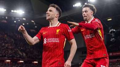 &lsquo;Muito perigoso&rsquo;: Atacante contestado fura retranca do Everton e deixa Liverpool mais perto da ta&ccedil;a