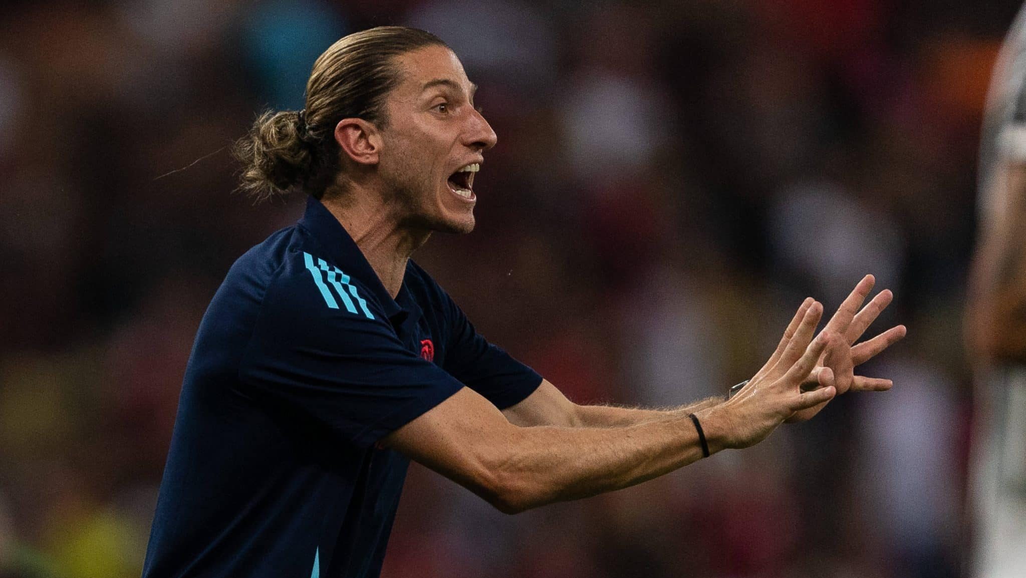 Vit&oacute;ria do Flamengo n&atilde;o esconde dificuldade de Filipe Lu&iacute;s em substituir dupla titular