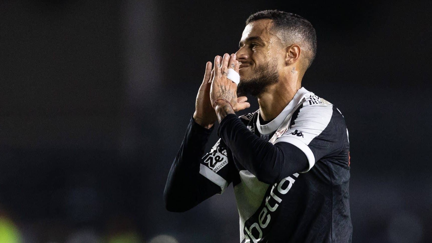 Vasco deixa de cumprir obriga&ccedil;&atilde;o e torcida aumenta press&atilde;o sobre Carille