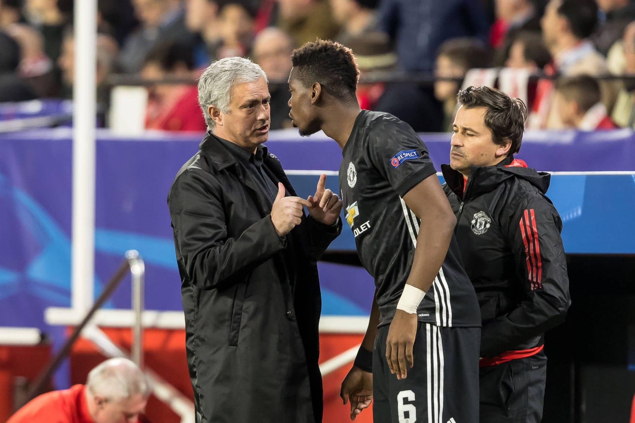 Jos&eacute; Mourinho e Paul Pogba n&atilde;o tinham bom relacionamento no Manchester United Foto: (Imago)