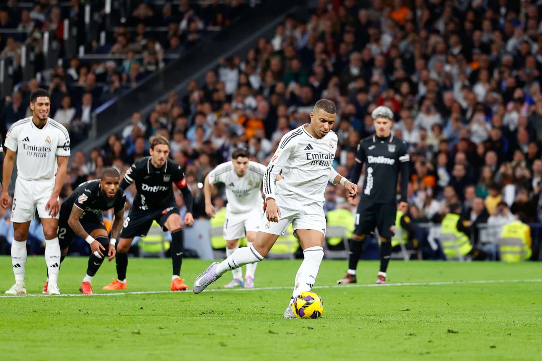 H&aacute; quem defenda Mbapp&eacute; como principal cobrador de p&ecirc;naltis do Real Madrid Foto: (Imago)