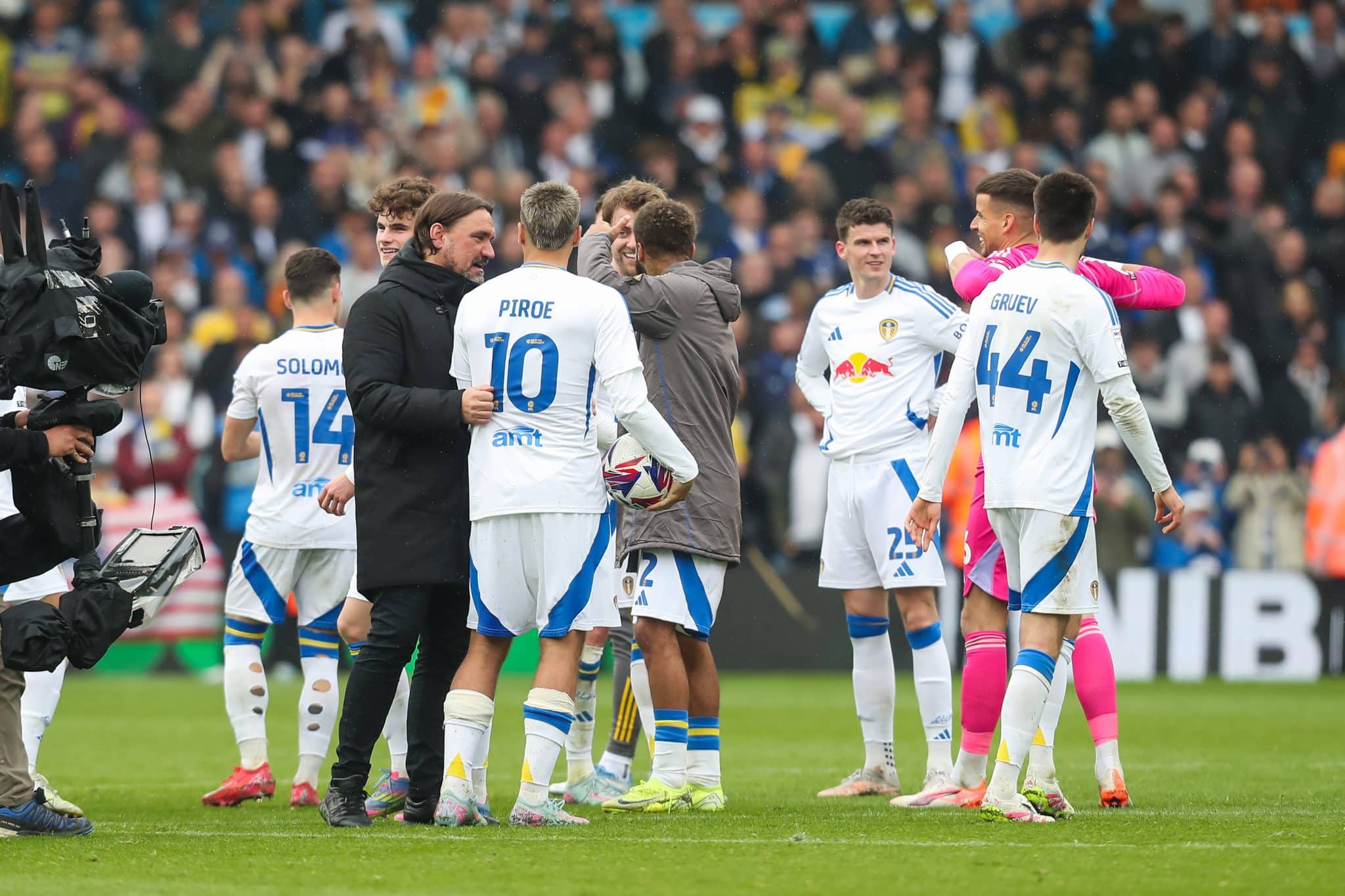 Leeds United conquistou acesso &agrave; Premier League na &uacute;ltima segunda-feira (21) Foto: (Imago)