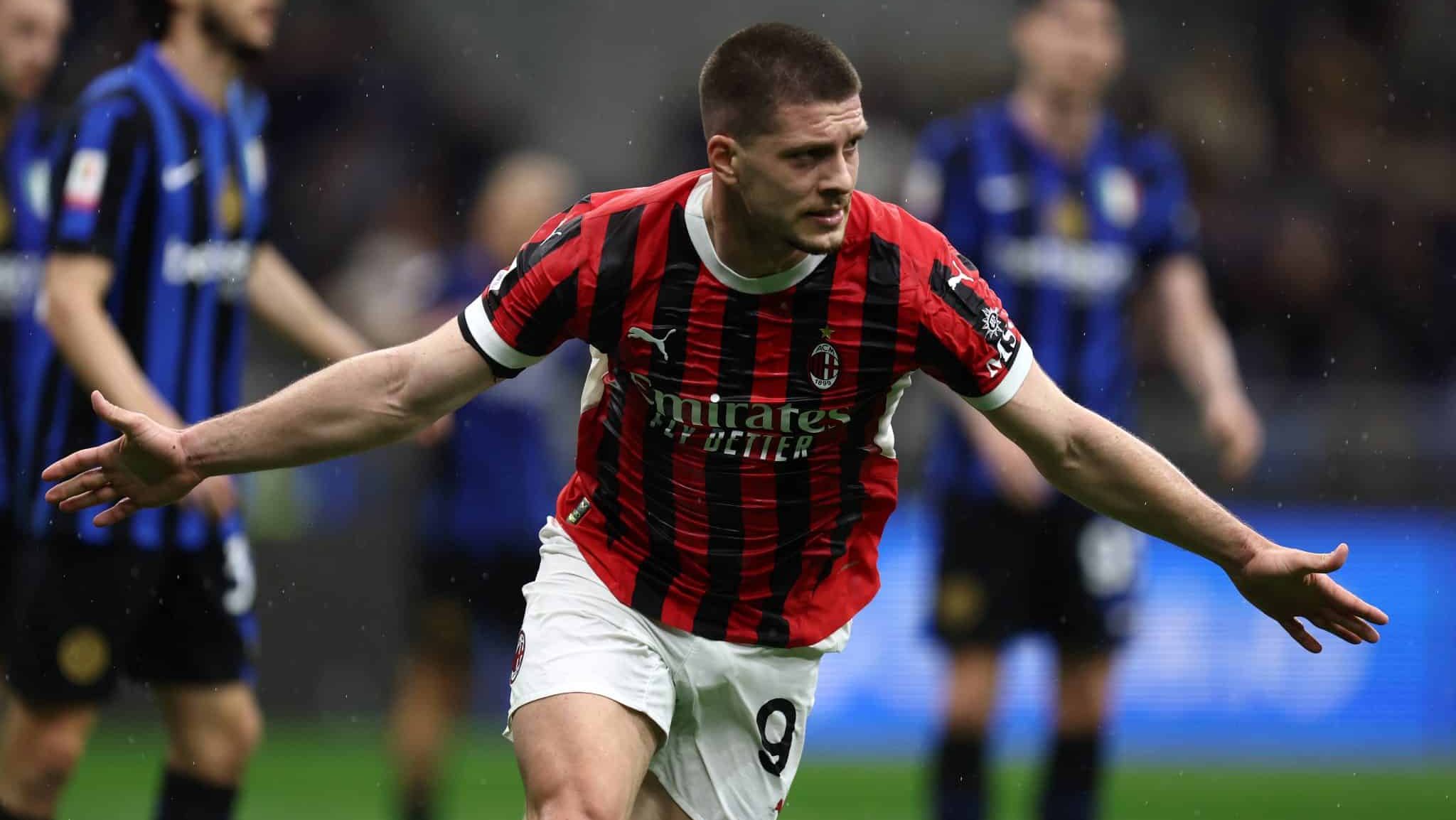 Camisa 9 esquecido no Milan vira her&oacute;i improv&aacute;vel em classifica&ccedil;&atilde;o em cima da Inter