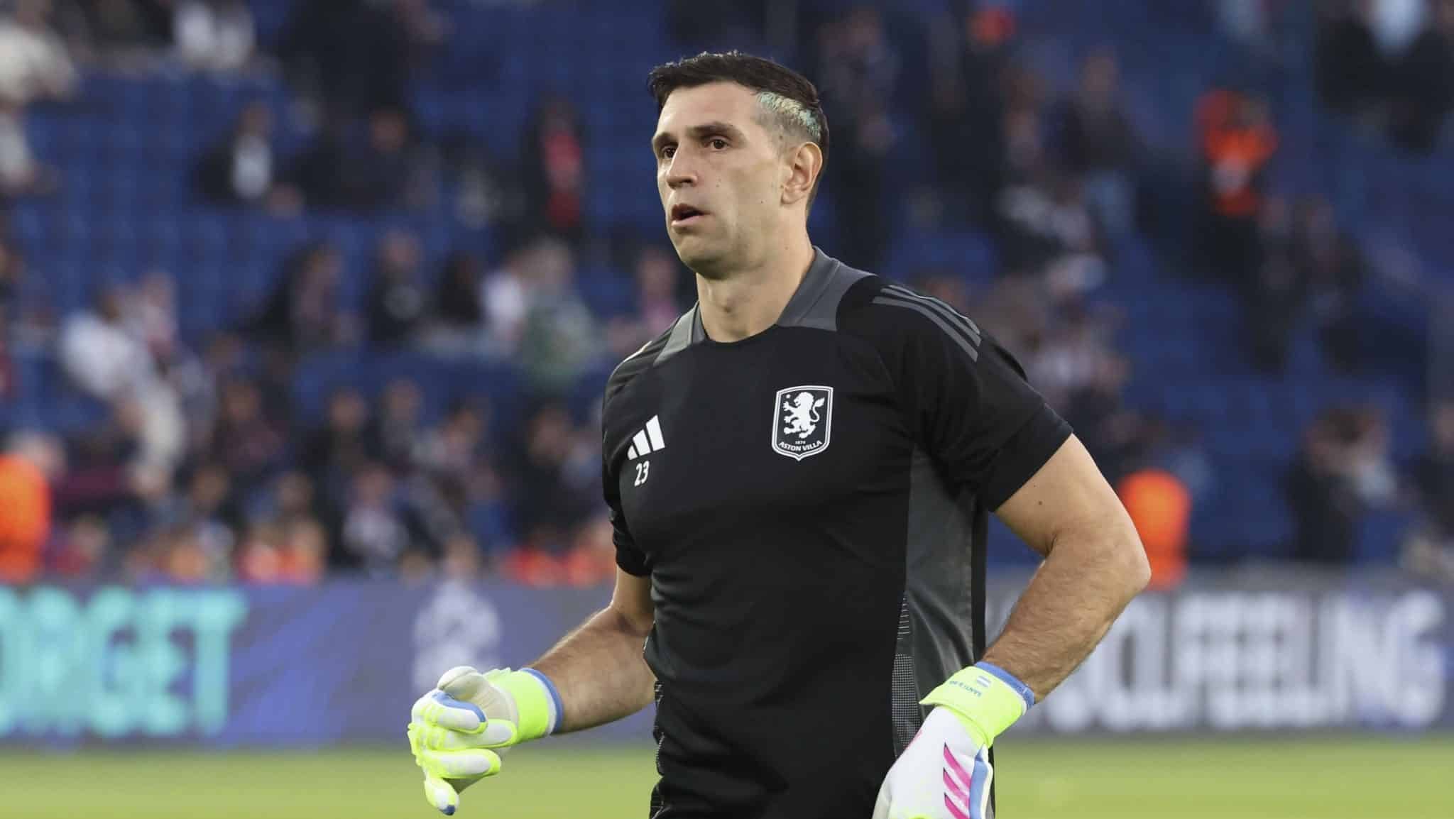 PSG responde provoca&ccedil;&atilde;o de Dibu Mart&iacute;nez com festival de gola&ccedil;os contra o Aston Villa