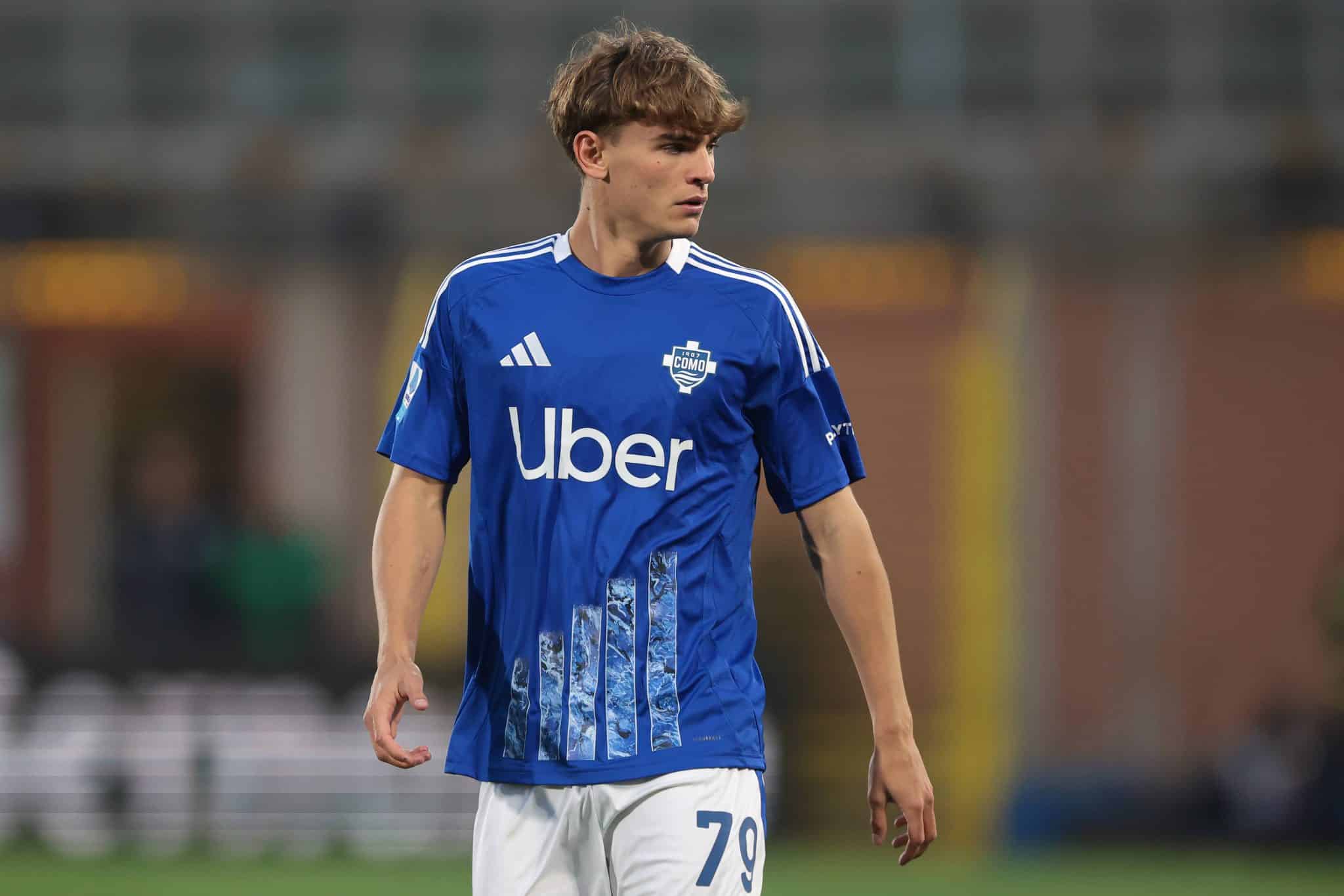 Nico Paz em a&ccedil;&atilde;o pelo Como (Foto: Imago)