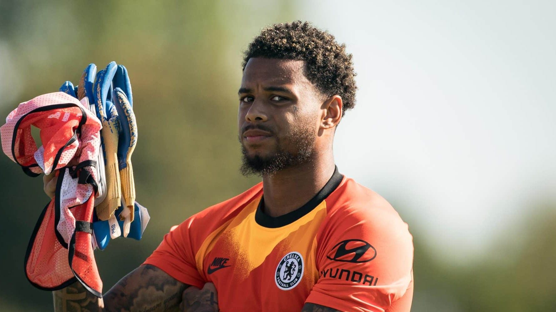 Ex-Chelsea se aposenta do futebol para seguir carreira surpreendente