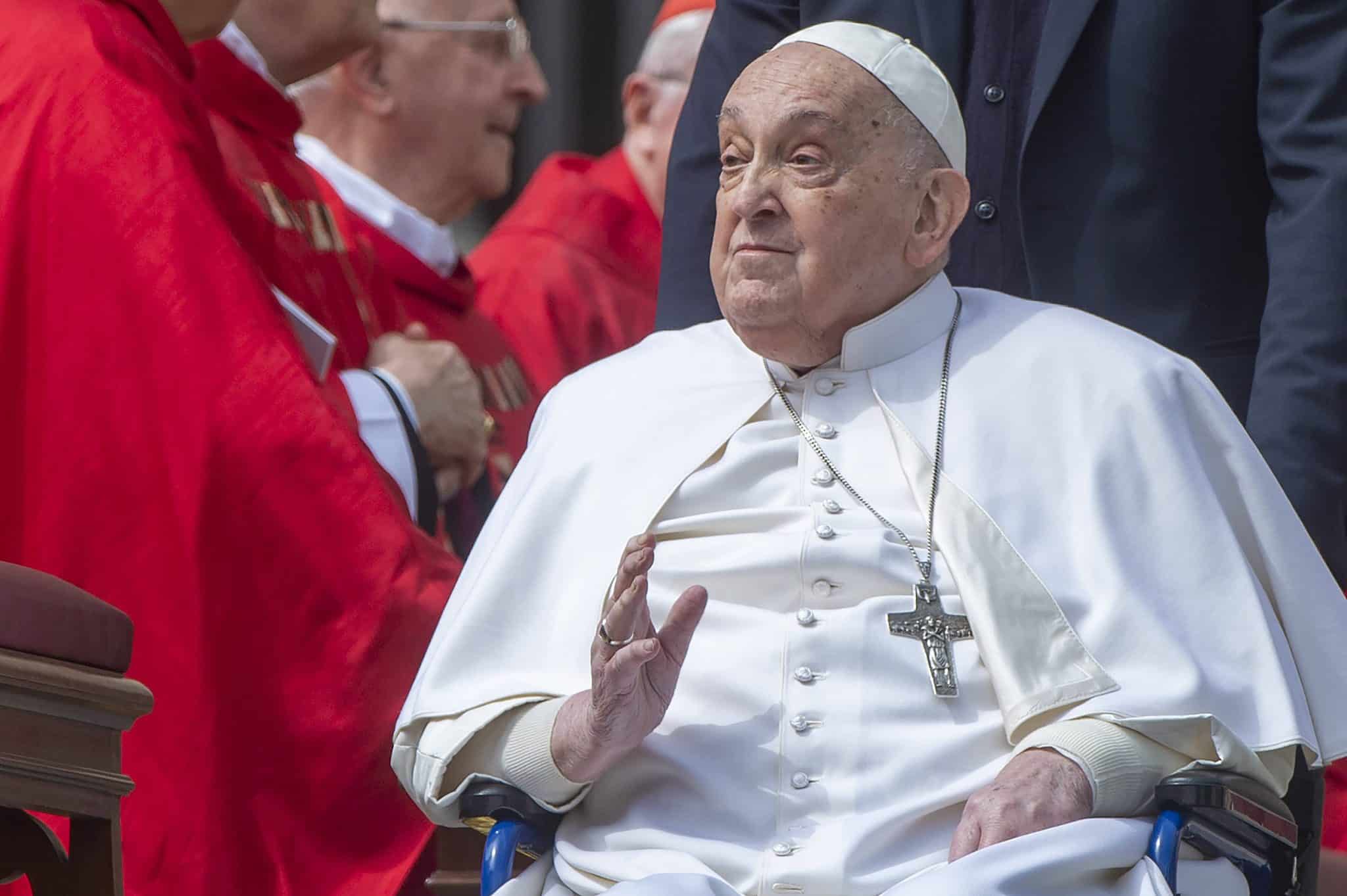 Em luto pela morte do Papa Francisco, Serie A adia todos os jogos da Segunda-feira de P&aacute;scoa