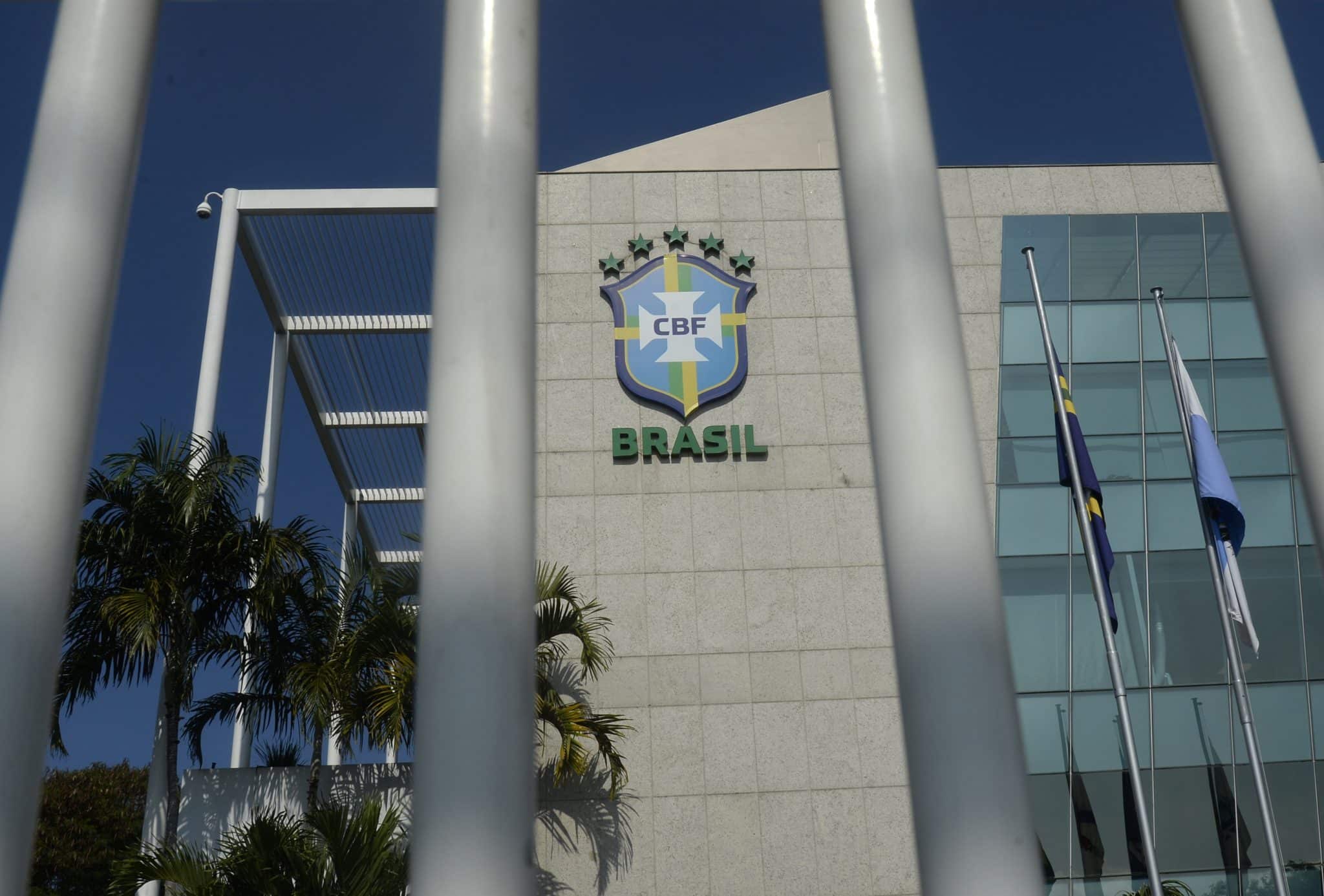 CBF permite clubes transmitirem seus jogos na S&eacute;rie D, mas muda de ideia horas antes da bola rolar Foto: (Imago)