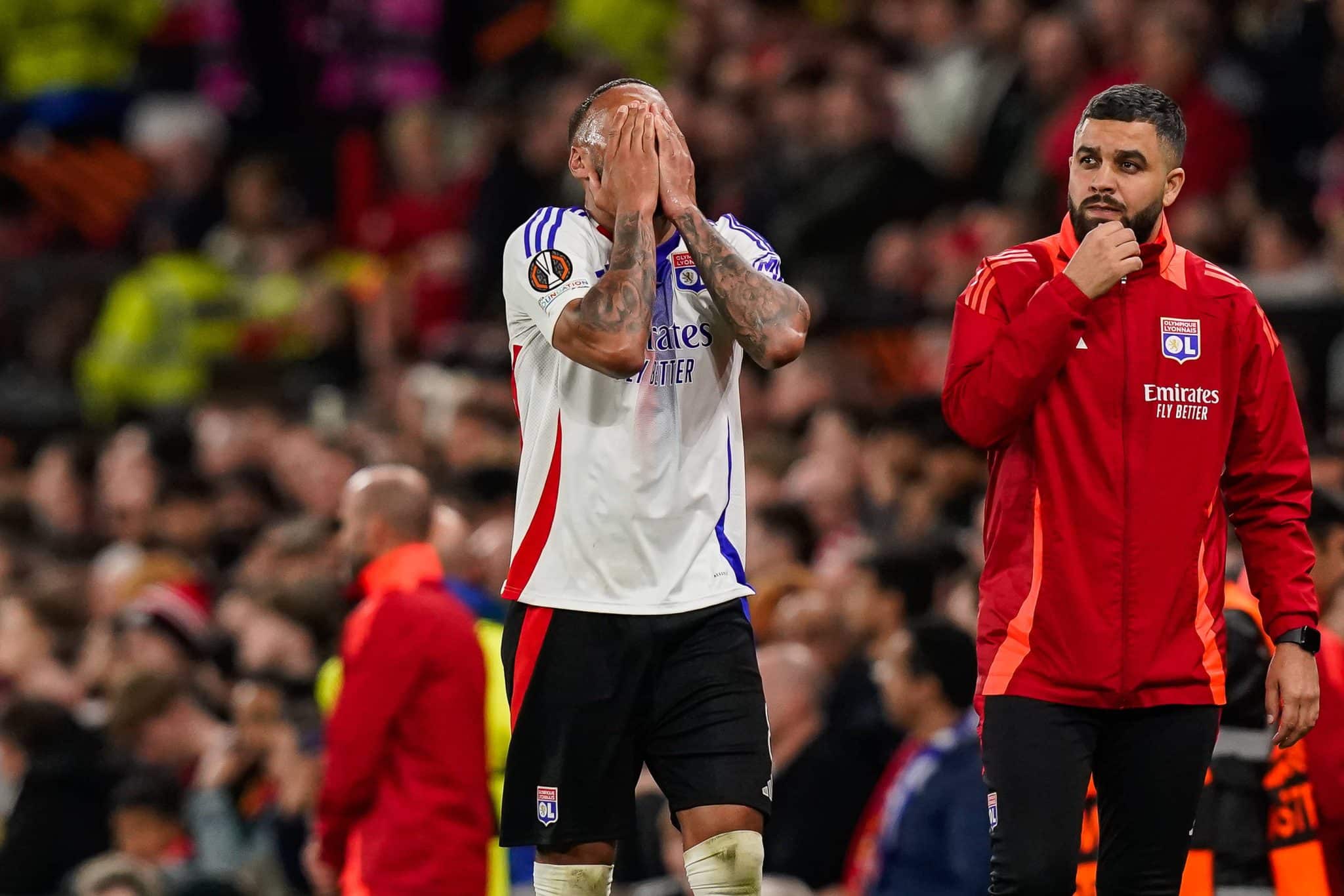 Lyon foi do c&eacute;u ao inferno em Old Trafford, e acabou desclassificado da Liga Europa