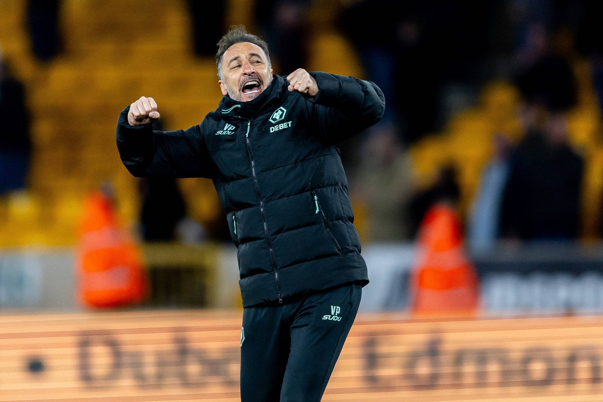 Ex-Corinthians e Flamengo, Vitor Pereira comemora vit&oacute;ria dos Wolves. Foto: Imago