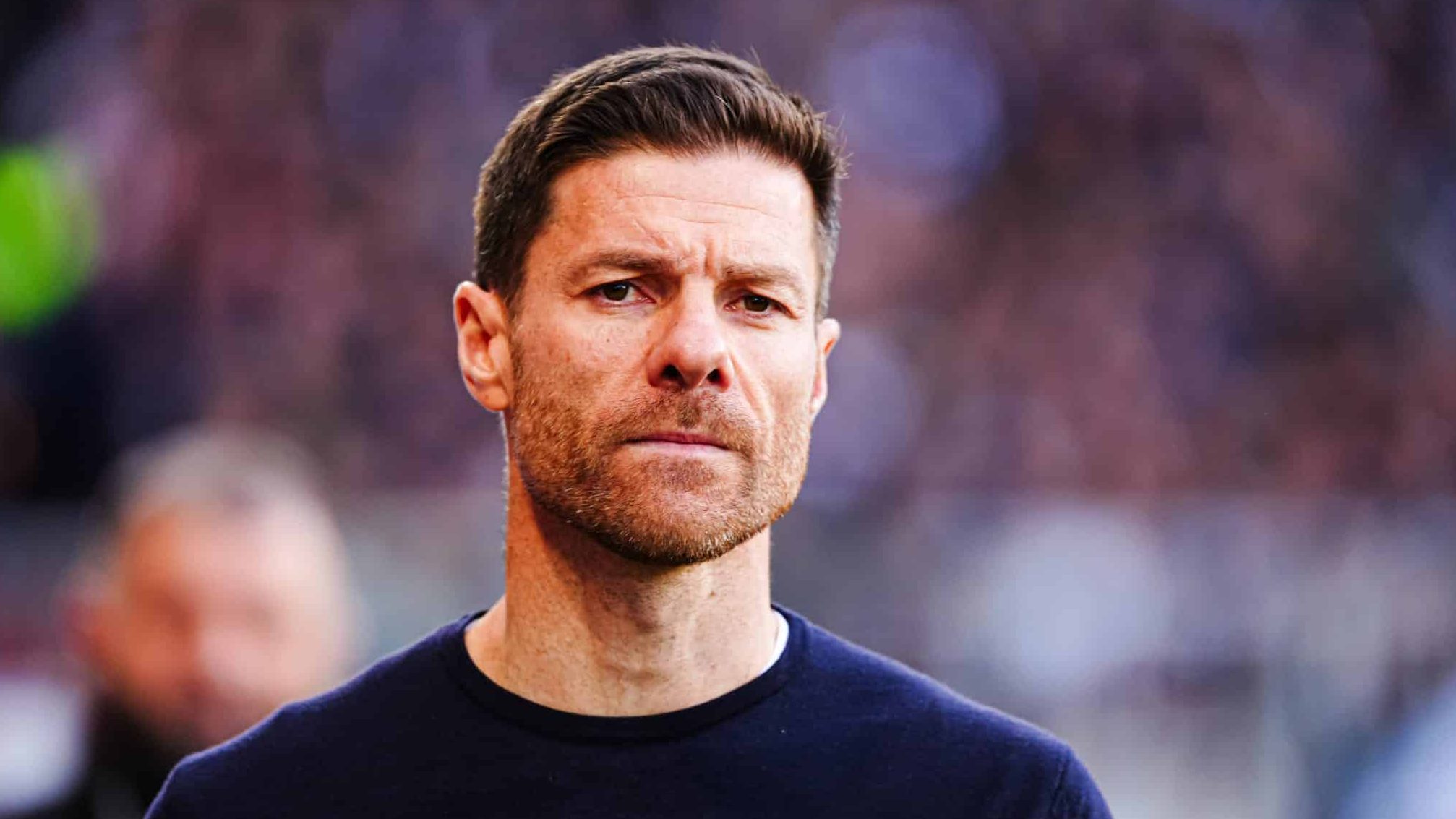 &lsquo;Isso n&atilde;o se faz&rsquo;: Leverkusen sobe o tom contra Bayern por &lsquo;ass&eacute;dio&rsquo; a estrela de Xabi Alonso