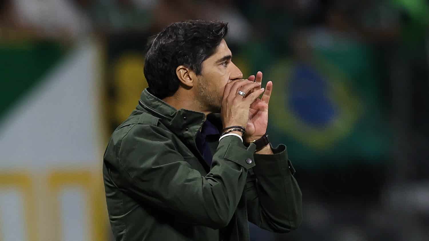 Abel Ferreira durante Palmeiras x Bolivar