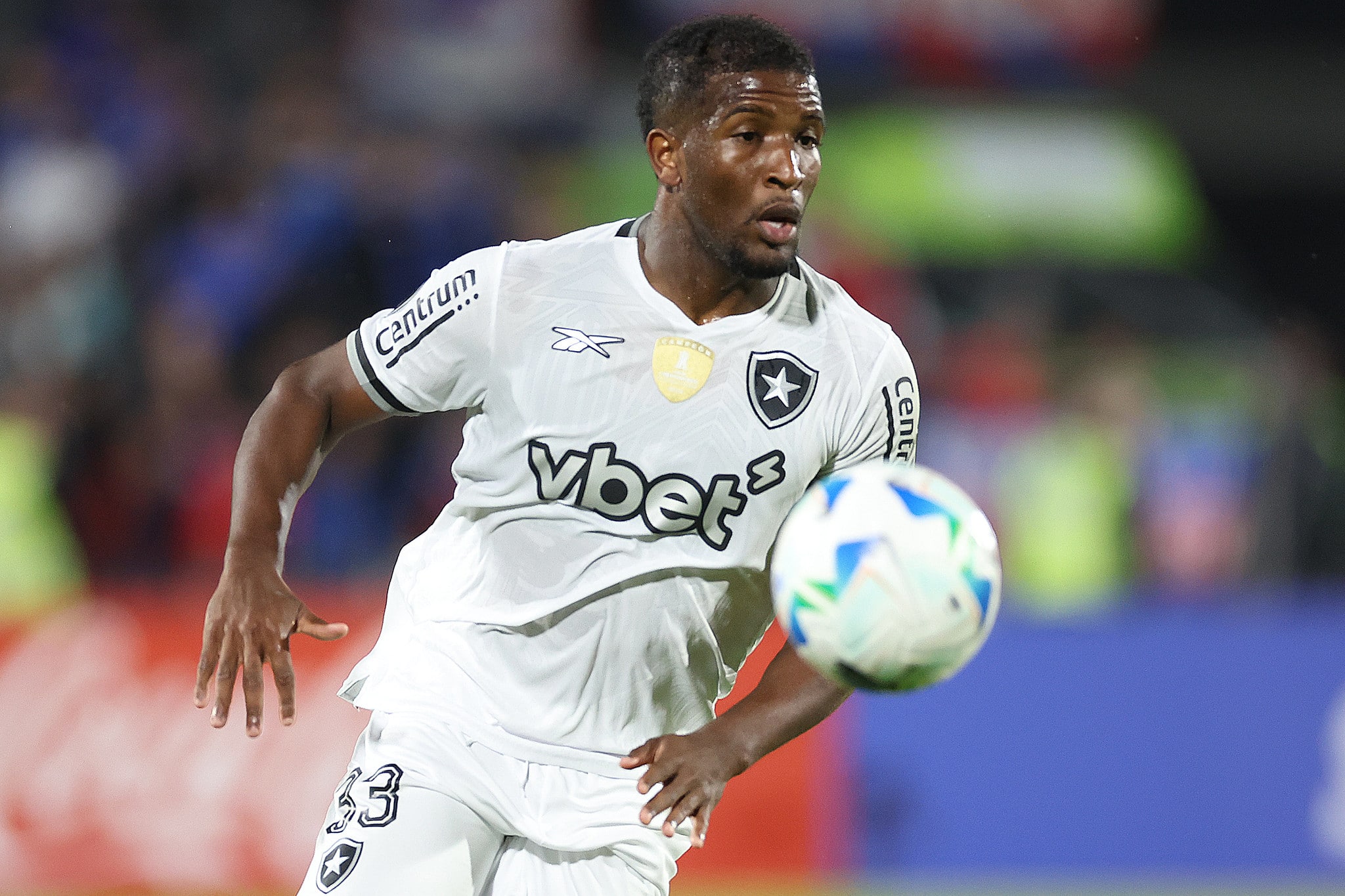 Elias Manoel tem apenas cinco jogos pelo Botafogo (Foto: Vitor Silva/Botafogo)