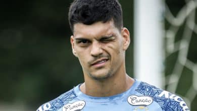 Santos pode perder Gabriel Braz&atilde;o no meio do ano? Entenda a situa&ccedil;&atilde;o do goleiro