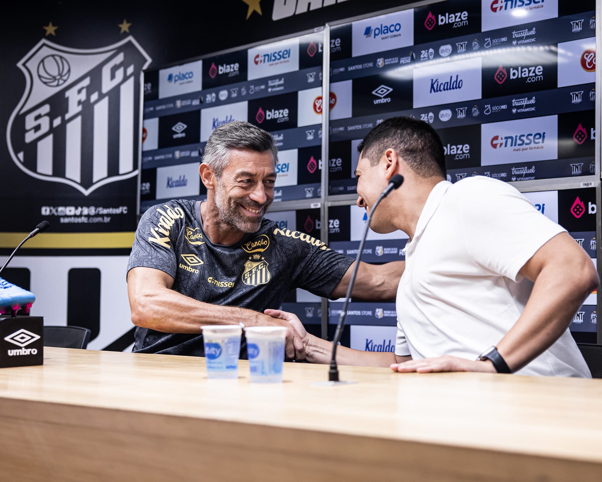 Pedro Caixinha contratado por Pedro Martins