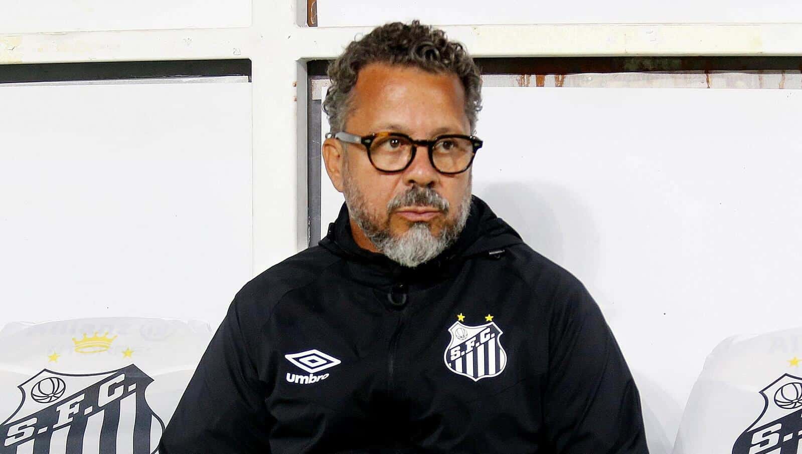 Por que o jogo contra o Corinthians &eacute; a chance ideal para o Santos virar a chave