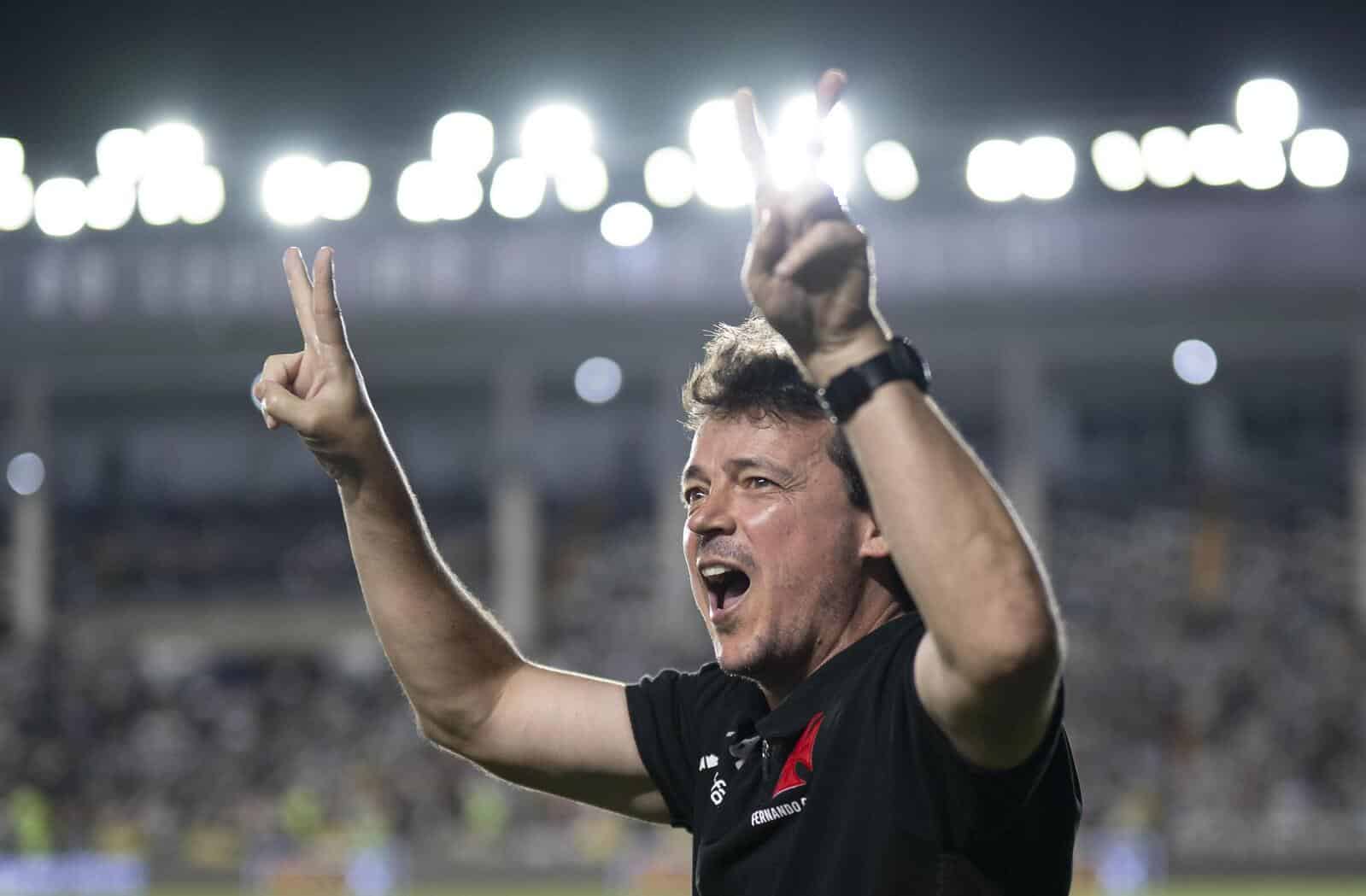 No melhor estilo Diniz, Vasco atropela o Fortaleza com o gol mais r&aacute;pido do Brasileir&atilde;o