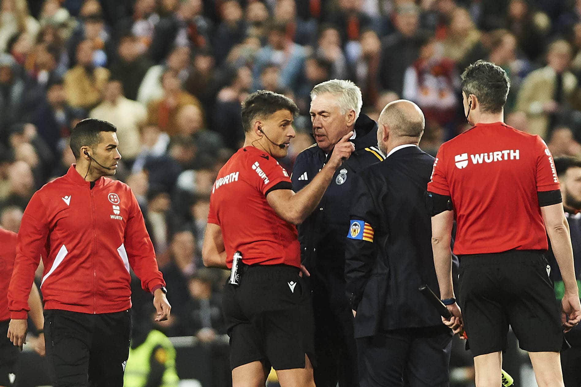 Gil Manzano, &aacute;rbitro que viveu pol&ecirc;mica em jogo do Real Madrid